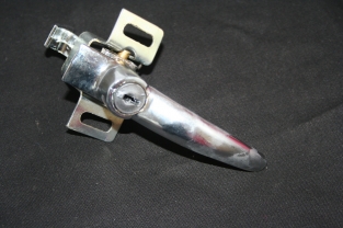 Motorkapslot